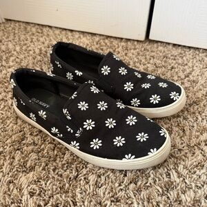 Old Navy Black Slip-On Canvas Shoes with Floral Design Sz 9